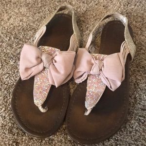 Material Girl Swan Flat Thong in Blush Pearl